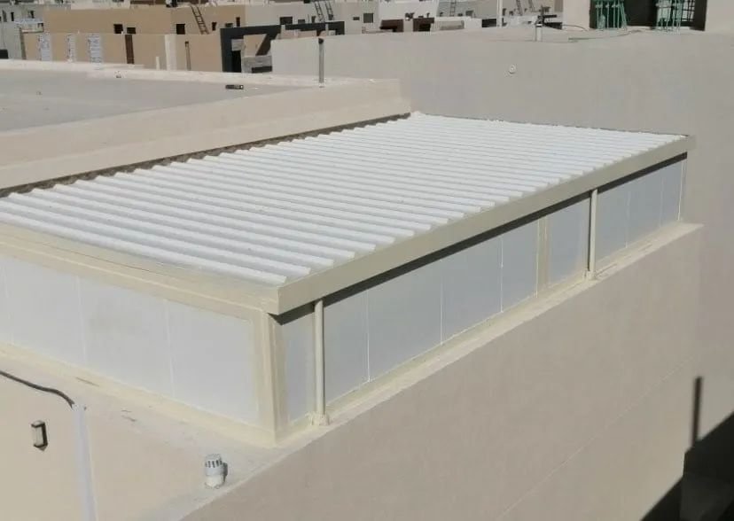 ألواح عزل حراري وصوتي من نوع ساندوتش بانل